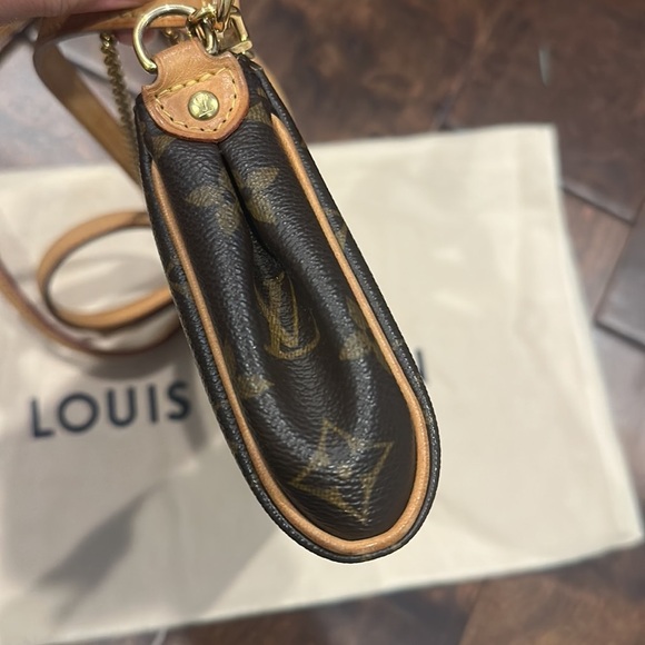 Louis Vuitton Eva - Picture 5 of 8